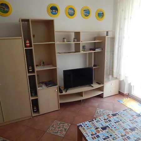 Yellow Submarine Apartment Lucija
