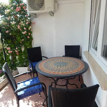 Yellow Submarine Lucija