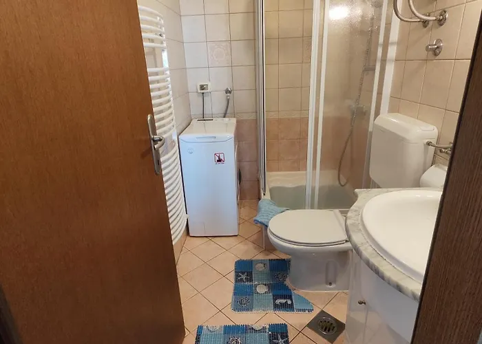 شقة Yellow Submarine